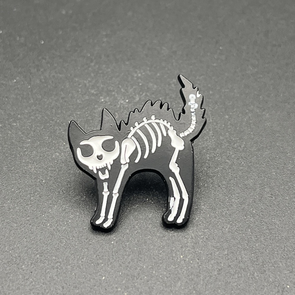 Kitty Cat Skeleton Halloween Spooky Lapel Hat Pin‎
